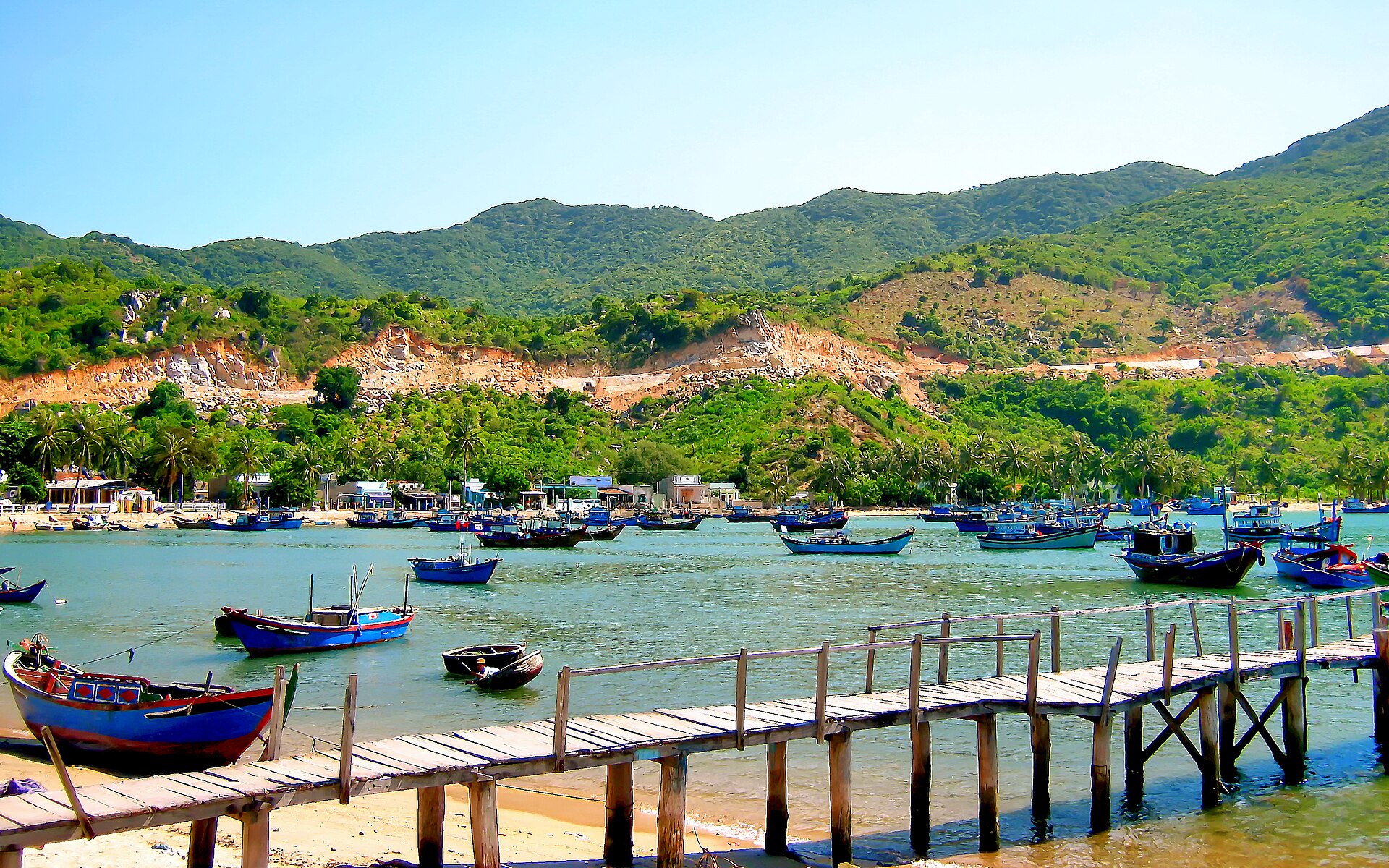 Làng cá Vĩnh Hy tại Ninh Hải, Ninh Thuận